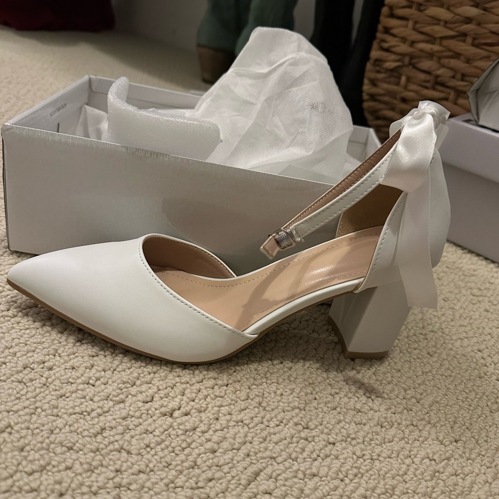 Elegant White Block Heel Women's Shoes